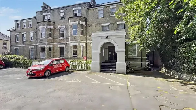 Poole Road, Bournemouth, BH2, photo 2
