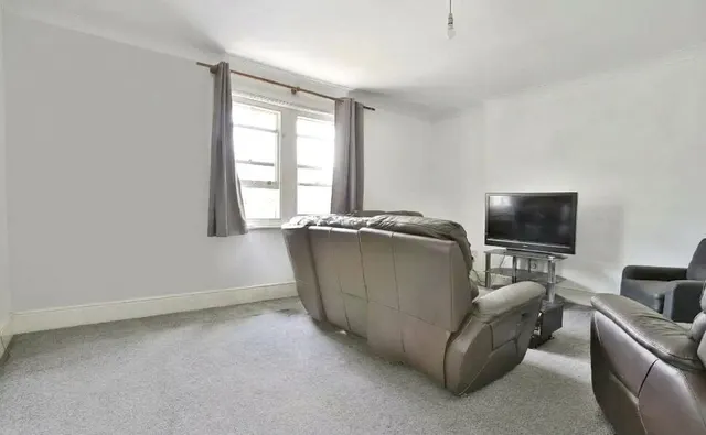 Poole Road, Bournemouth, BH2, photo 3