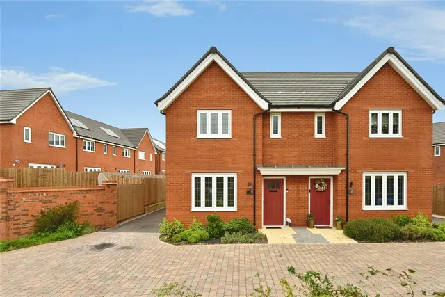Magnus Drive, CW12, photo 1