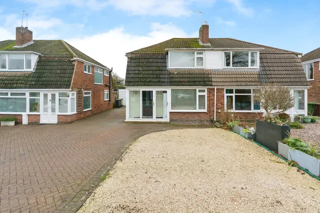 Photo 2 — Bronte Farm Road, Shirley, Solihull