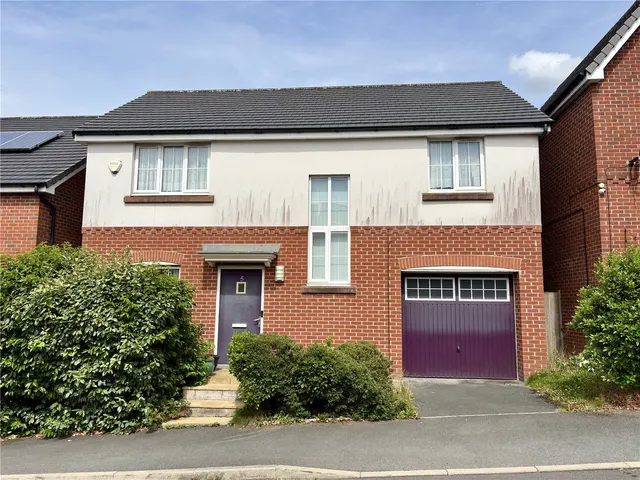 Olive Crescent, Chadderton, OL9, photo 1