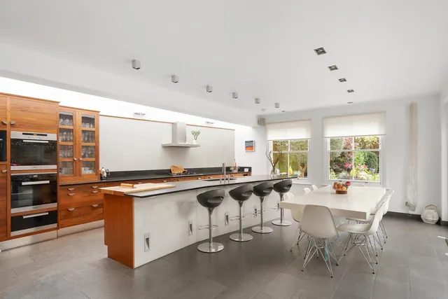 Woodville Road, London, W5, photo 3