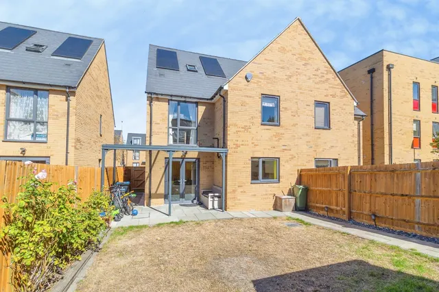 Fen Street, Brooklands, MK10, photo 2