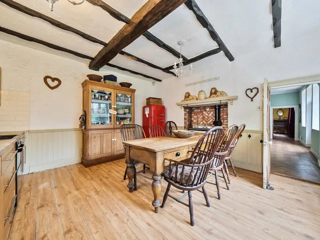 Wakefield Road, Ackworth, WF7, photo 3
