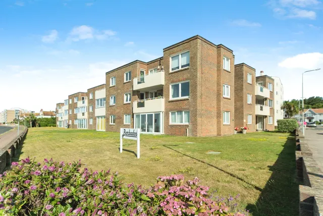 De La Warr Parade, Bexhill-On-Sea, TN40, photo 1