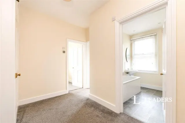 Piper Road, Kingston upon Thames, KT1, photo 3