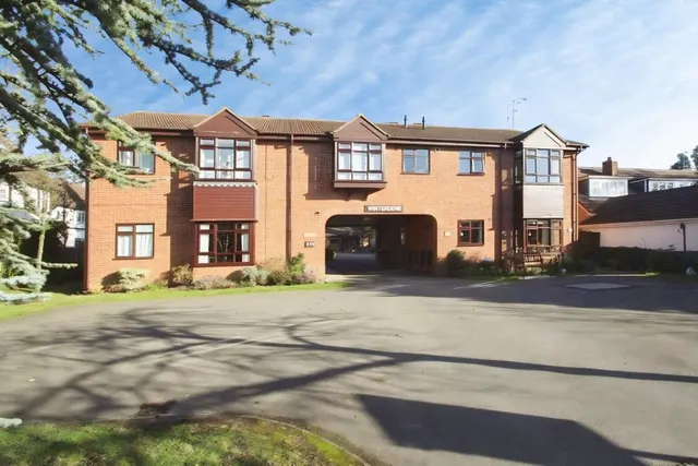 Winterdene, Kenilworth Rd, photo 1