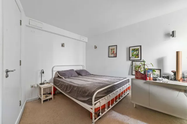 Enfield Road, London, N1, photo 3