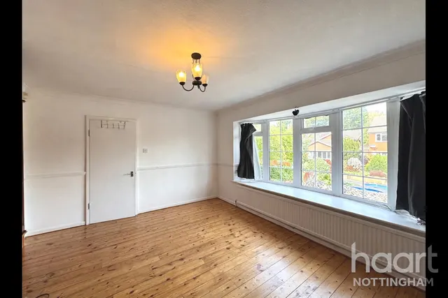 Mays Avenue, Nottingham, NG4, photo 3