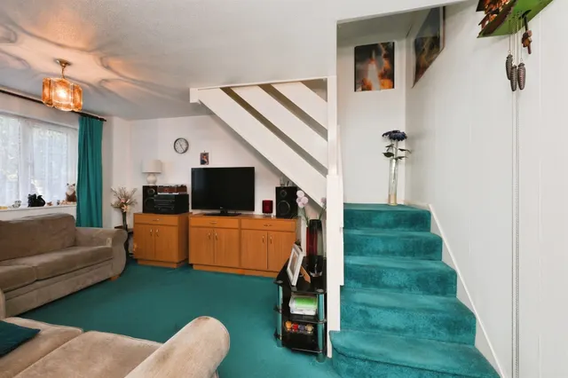 Tovey Close, Nazeing, EN9, photo 3
