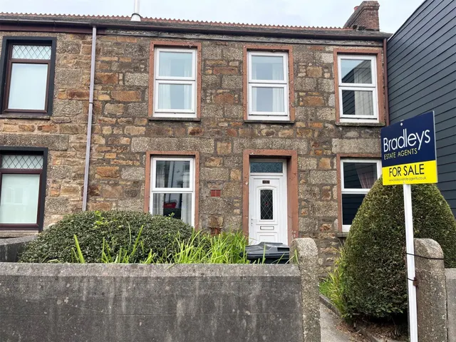 Pendarves Street, Tuckingmill, Camborne, Cornwall, TR14