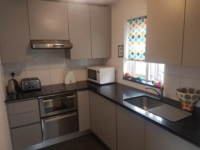 Allington Close, Greenford, UB6, photo 2