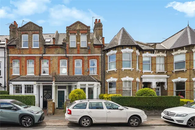Ferme Park Road, London, N8, photo 1