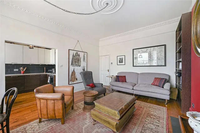 Marlborough Road, Chiswick, W4, photo 3