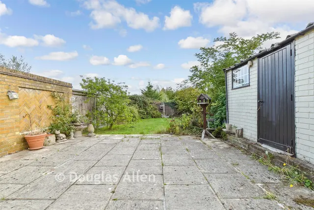Lodge Lane, Romford, RM5, photo 2