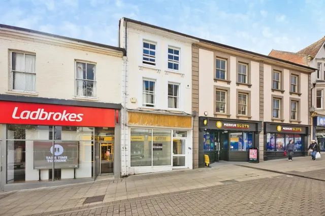 Middle Street, Yeovil, BA20, photo 1