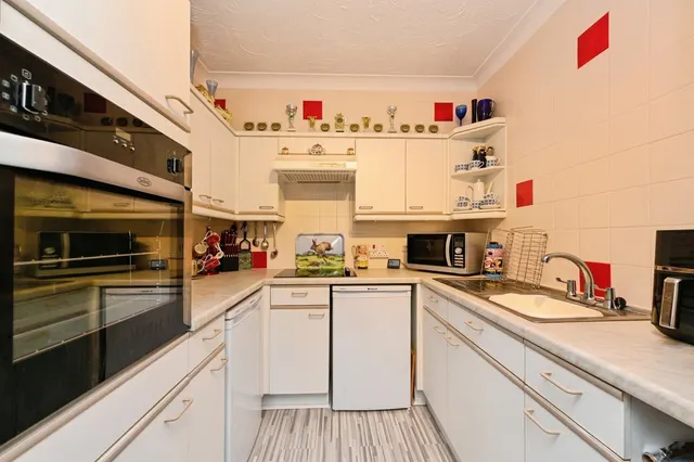 Lyndhurst Court, Hunstanton, PE36, photo 3