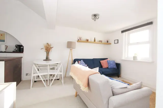 148 Springfield Road, Brighton BN1 6DG, photo 1