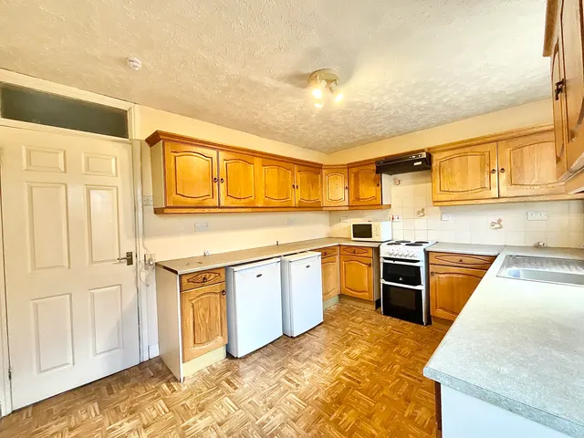 High View Park Lane, Cheadle, ST10, photo 2