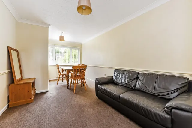 Greenhill Close, Winchester, SO22, photo 3
