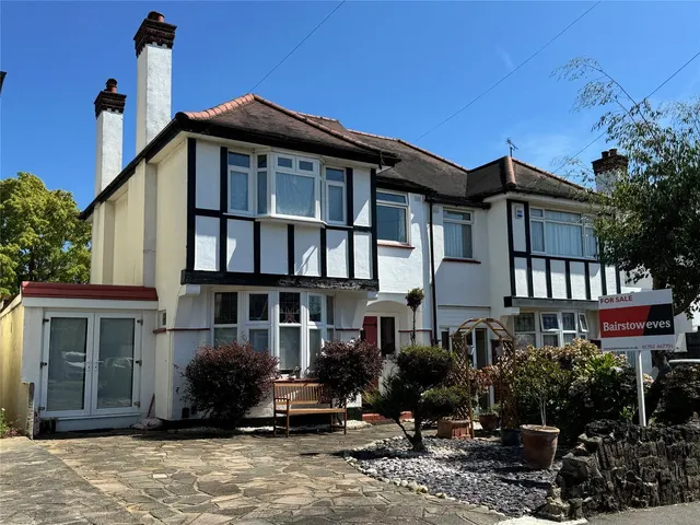 Rutland Avenue, Southend-on-Sea, Essex, SS1, photo 1