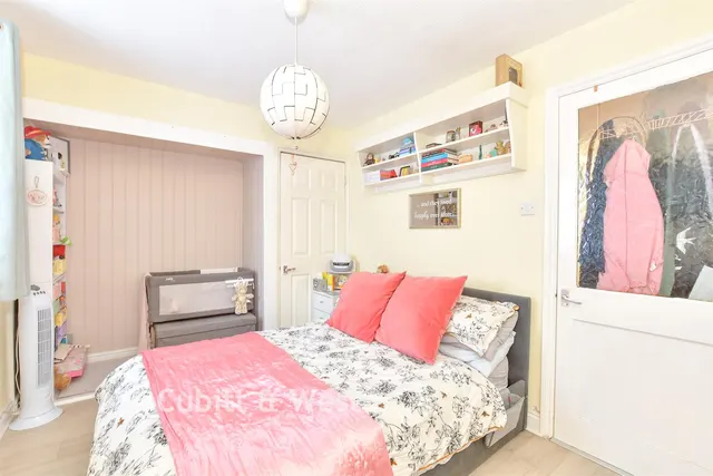 Frensham Road, Southsea, PO4, photo 3