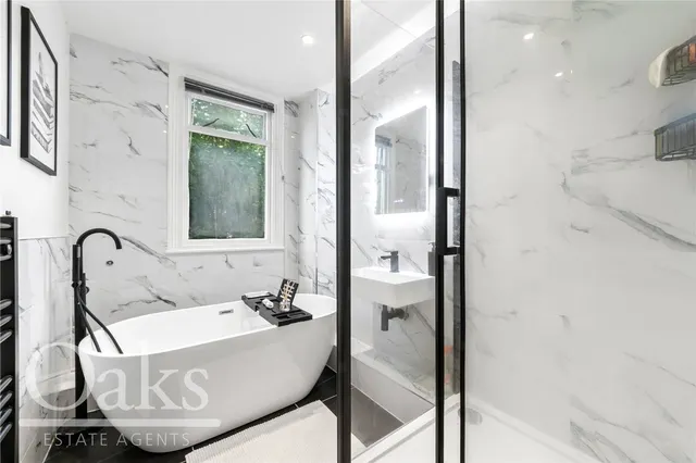 Birdhurst Rise, South Croydon, CR2, photo 3