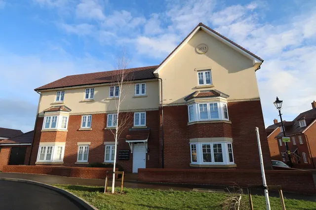 Danegeld Avenue, Great Denham, MK40, photo 1