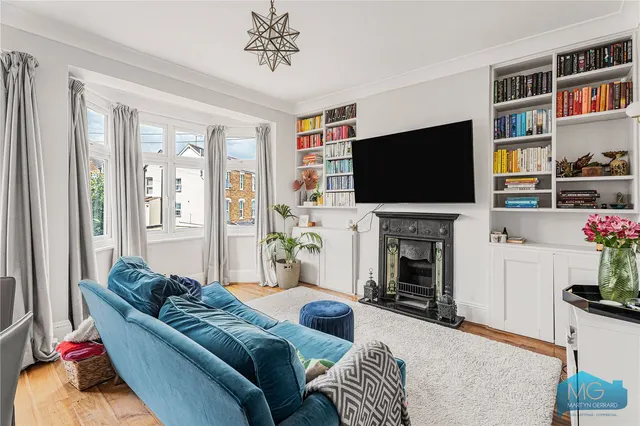 Bellevue Road, London, N11, photo 3