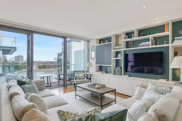 Waterfront Drive, London, SW10, photo 1