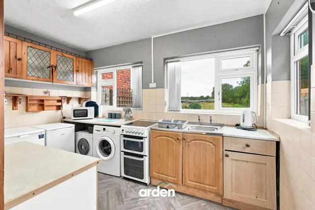 Stourbridge Road, Fairfield, B61, photo 3