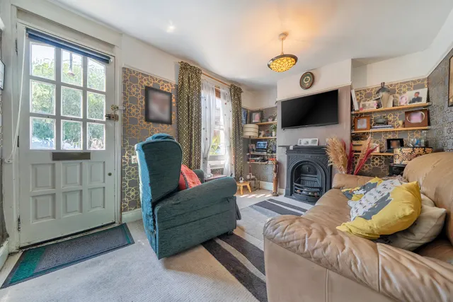 Sutcliffe Road, SE18, photo 2
