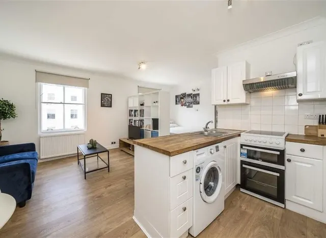 Belgrave Road, Westminster, SW1V, photo 2