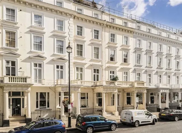 Belgrave Road, Westminster, SW1V, photo 1