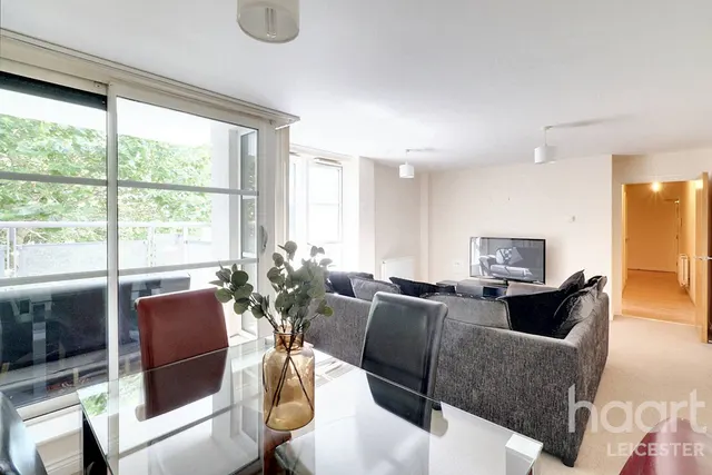 Watkin Road, Leicester, LE2, photo 3