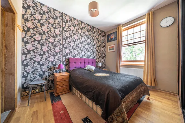 Photo 3 — Oaklands Road, Bromley, BR1