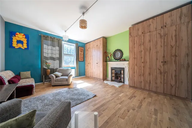 Photo 2 — Oaklands Road, Bromley, BR1