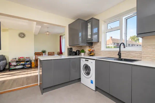 Sturry Road, Canterbury, CT1, photo 3