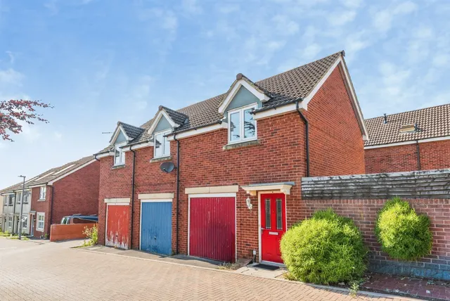 Wayte Street, Swindon, photo 1