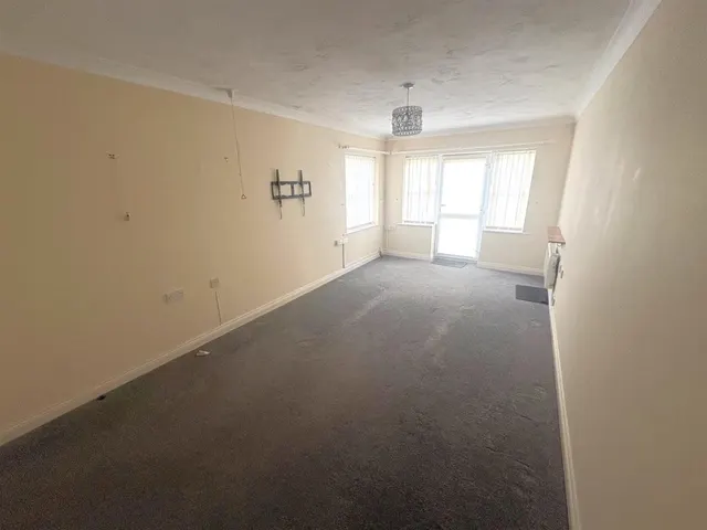 Marlborough Road, Swindon, photo 2