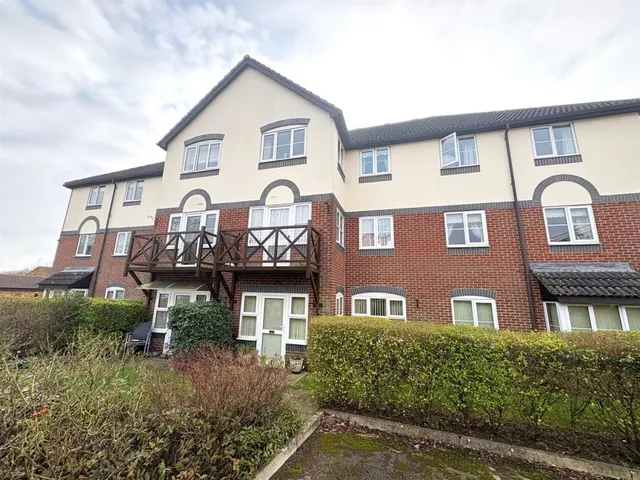 Marlborough Road, Swindon, photo 1