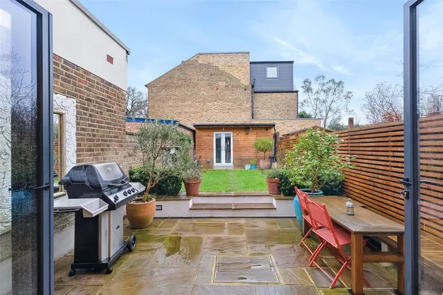 Photo 2 — Bedford Road, Twickenham, TW2 5EW