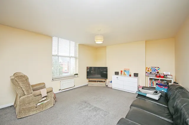 Warwick Road, Solihull, B92, photo 3