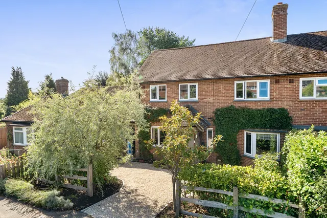 Montague Road, Easebourne, GU29, photo 1