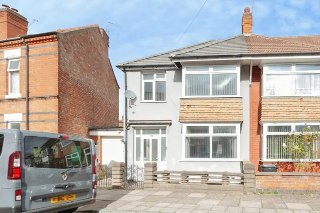 3 bedroom house, Herschell Street, Leicester, LE2