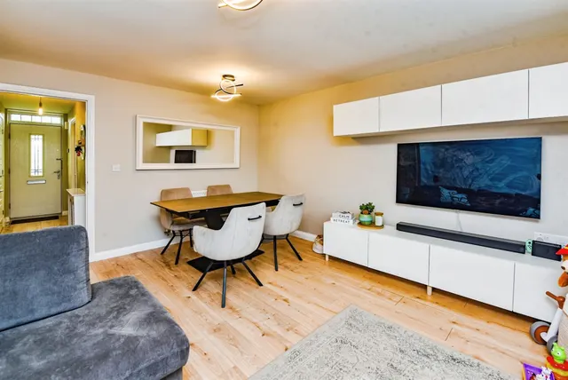 Berengaria Close, Westbury, BA13, photo 2
