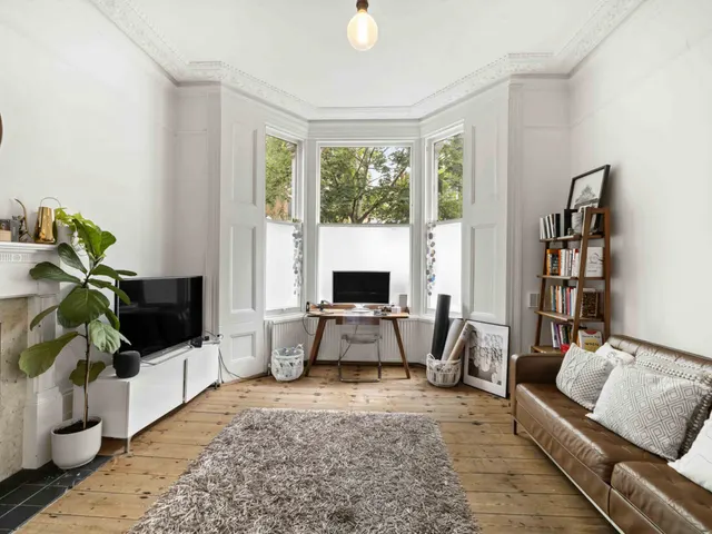 Blythe Road, London, W14, photo 1