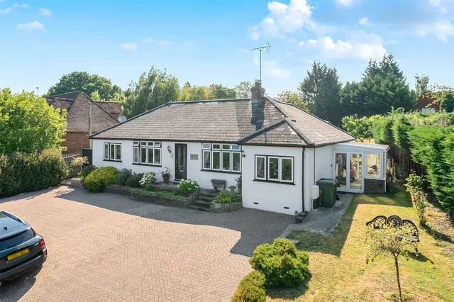 Whatlington Road, Battle, TN33, photo 1