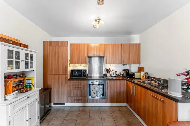 Schoolgate Drive, Morden, SM4, photo 3