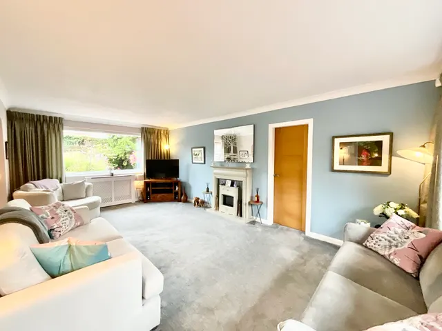 Burrington Drive, Stoke-On-Trent, ST4, photo 2